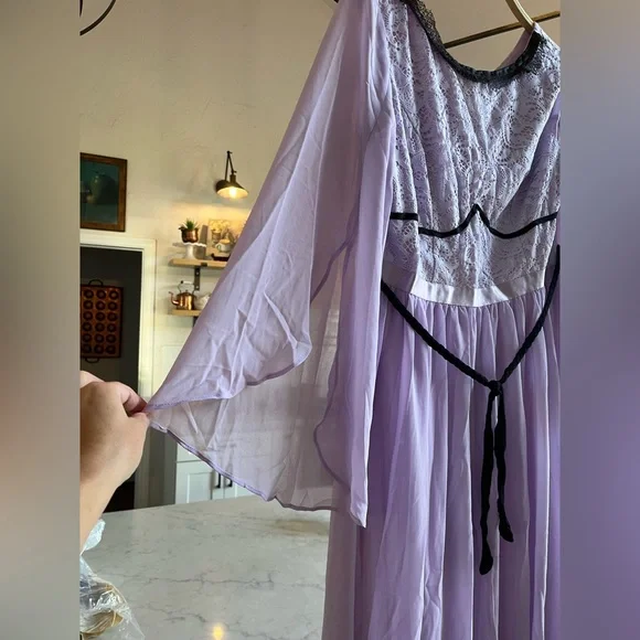 Lily Munster costume size 8-12 - Picture 10 of 15